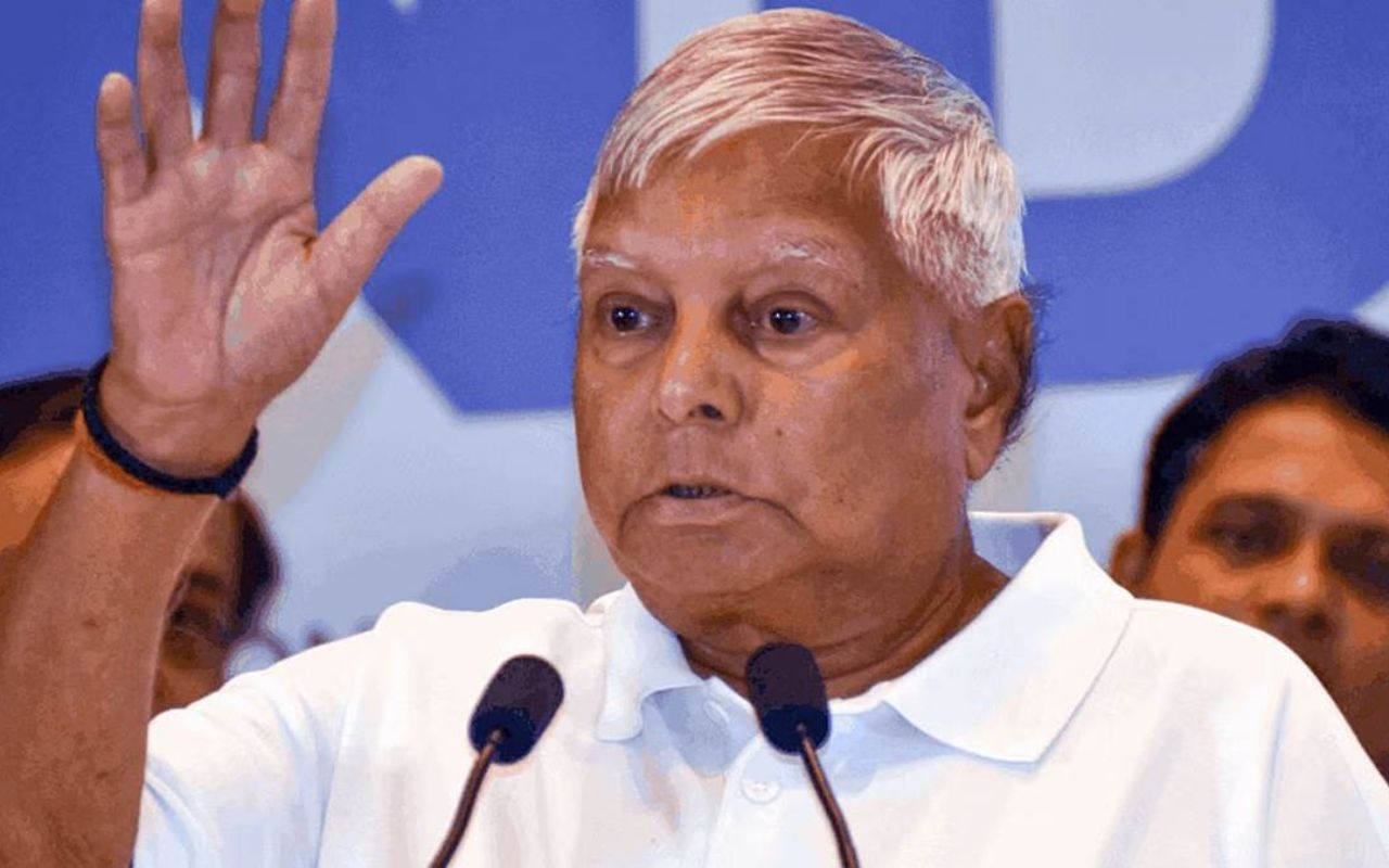 कुंभ पर लालू यादव के बयान से बिहार की सियासत गरम, बीजेपी-जेडीयू ने किया पलटवार