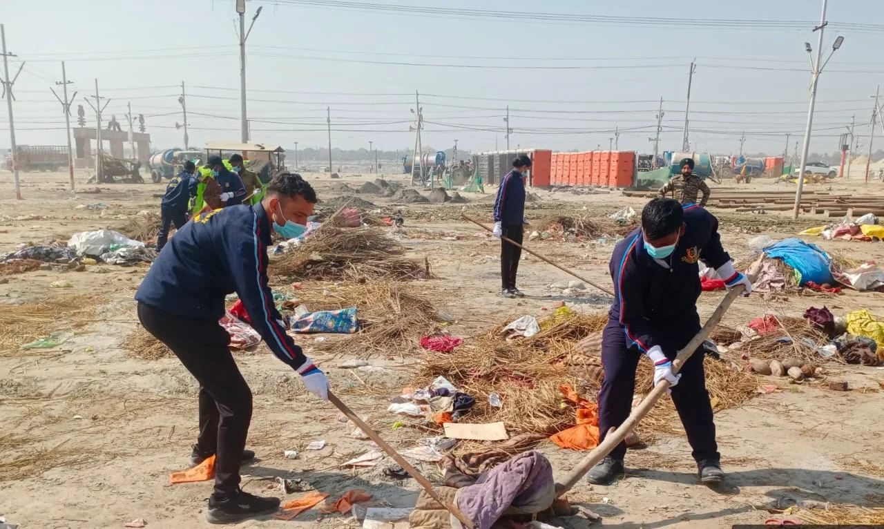 स्वच्छता अभियान में कैडेट्स ने दिखाया उत्साह, किया गया सम्मानित