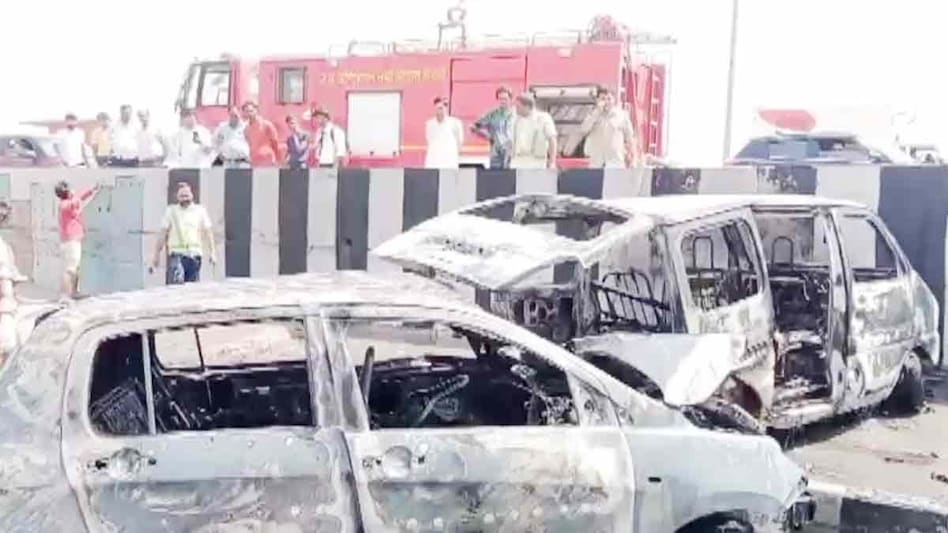 दिल्ली-मेरठ एक्सप्रेसवे पर भीषण हादसा, दो लोगों और पालतू कुत्ते की मौत