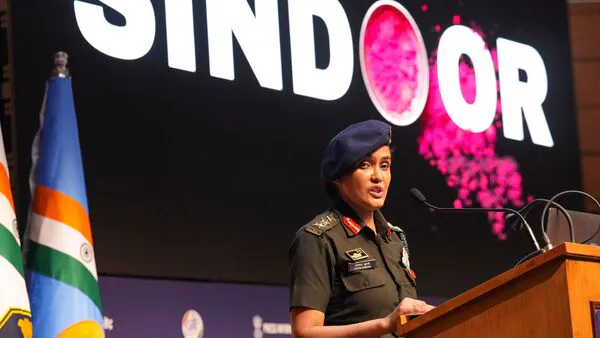 ऑपरेशन सिंदूर जारी: भारत ने PoK में आतंकी ठिकानों को किया ध्वस्त, PM मोदी बोले – ‘वे गोली चलाएंगे तो हम भी चलाएंगे