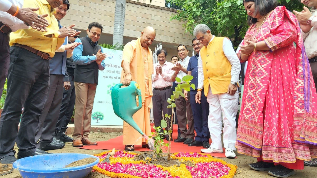 9 जुलाई को रचेगा उत्तर प्रदेश इतिहास: एक दिन में लगेंगे 37 करोड़ पेड़, सीएम योगी का हरियाली महाभियान