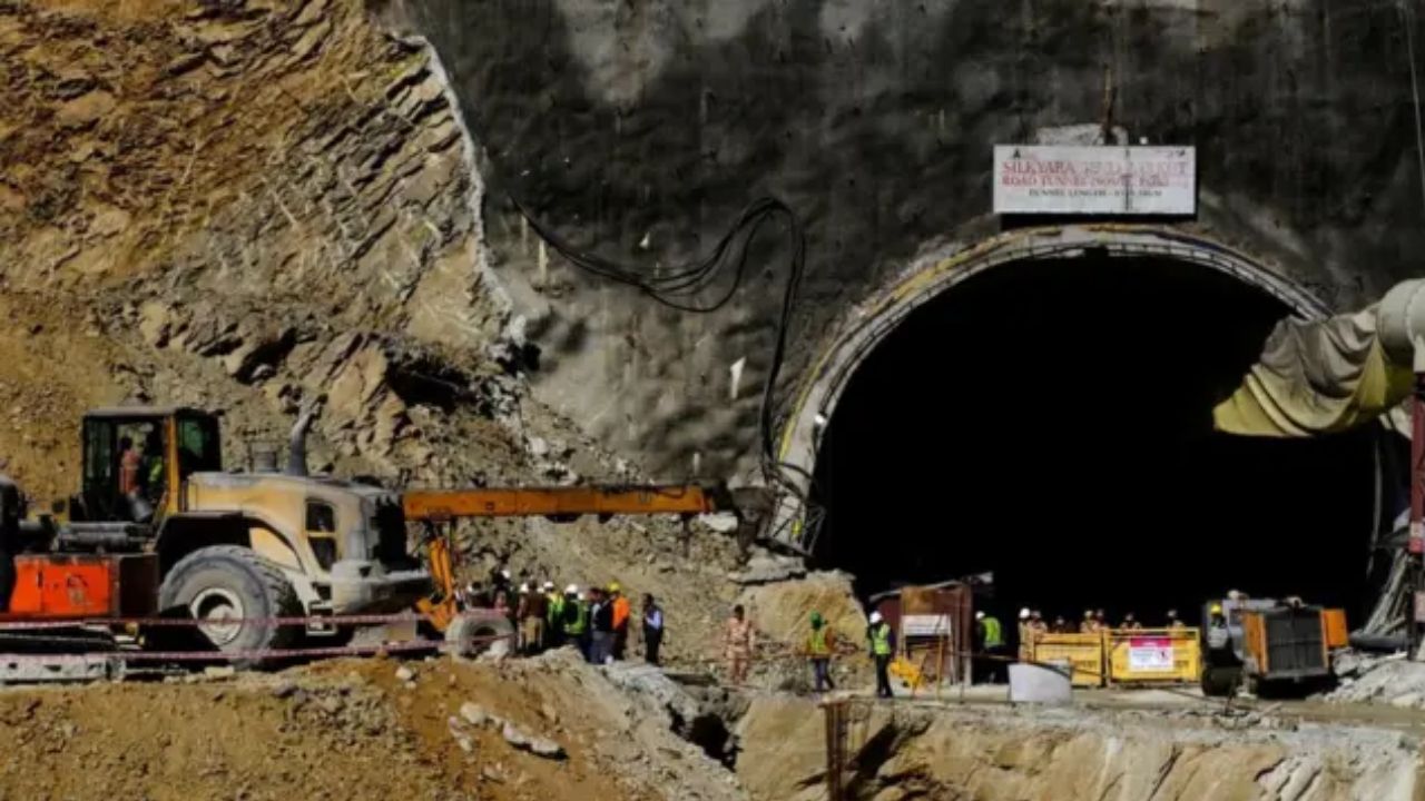 पिथौरागढ़ में बड़ा हादसा: टनल में फंसे कर्मचारियों को सुरक्षित निकाला गया