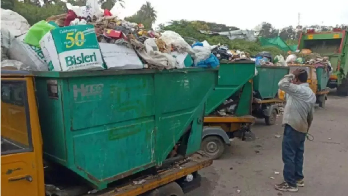 शहर में सफाई व्यवस्था ठप, जगह-जगह कूड़े के ढेर से लोग परेशान