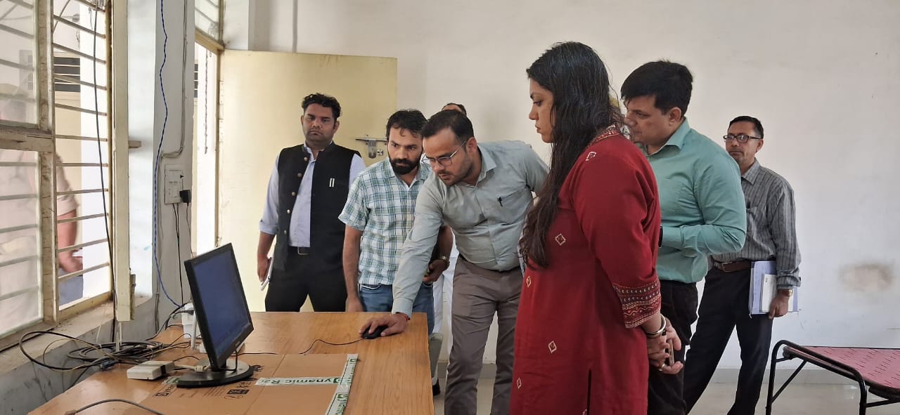 जिला निर्वाचन ने किया ईवीएम-वीवीपैट वेयरहाउस का निरीक्षण, सुरक्षा व्यवस्था पाई संतोषजनक